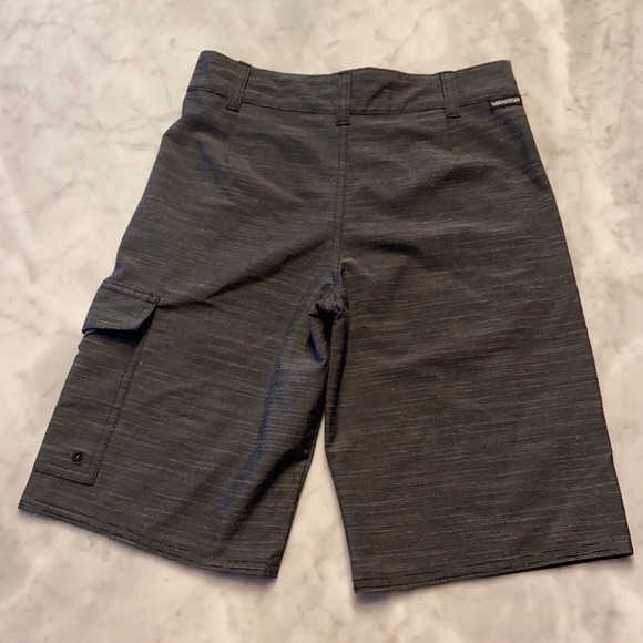 Vans Vanphibian Shorts. Boys 10. Grey stripe - Picture 4 of 4
